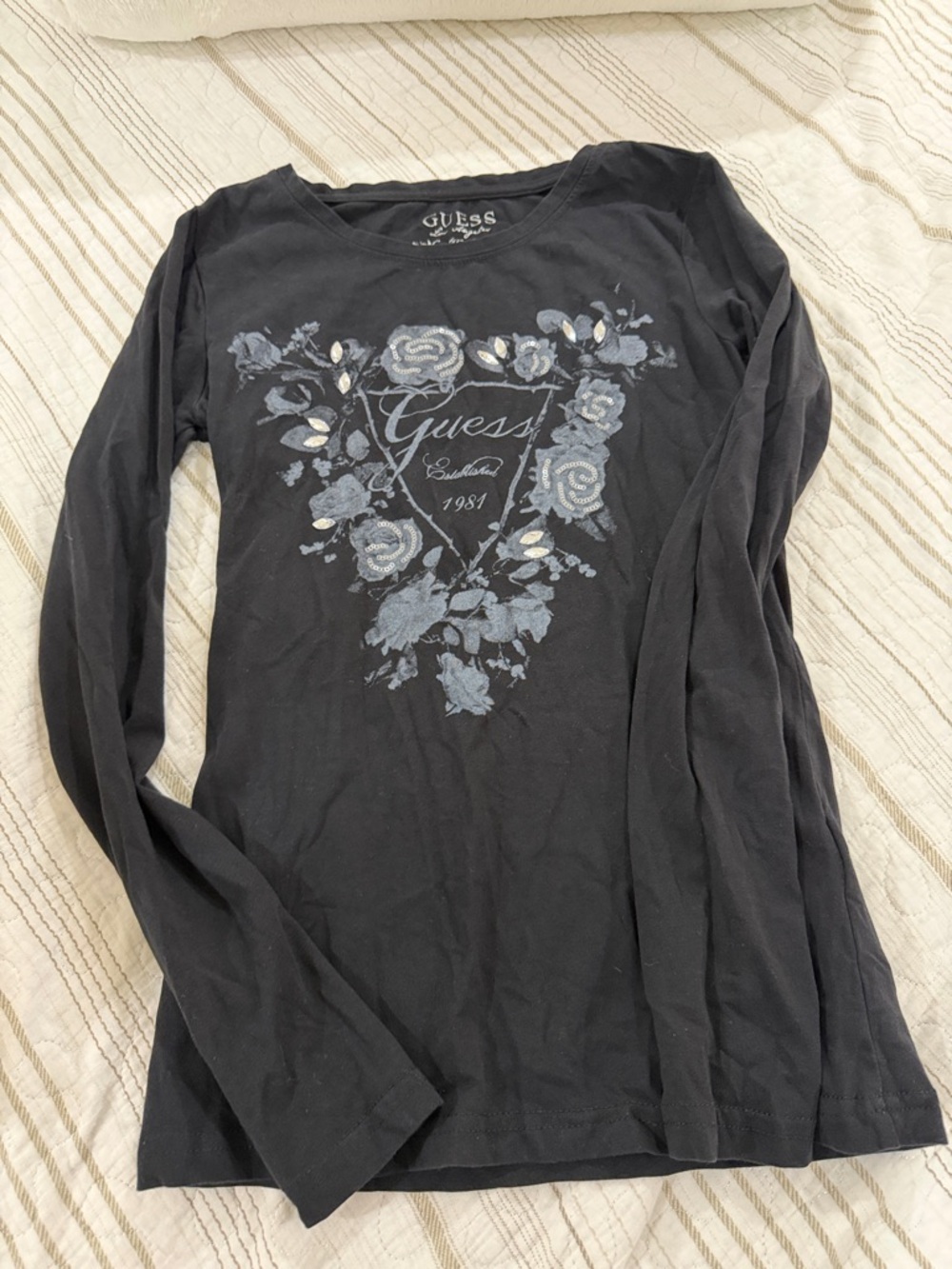 GUESS Black Long-Sleeve Floral Logo Tee with Blue Accents